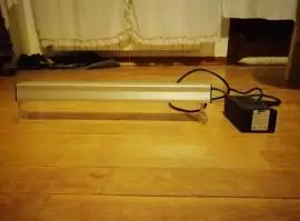 plafoniera con lampada da 8w per acquario