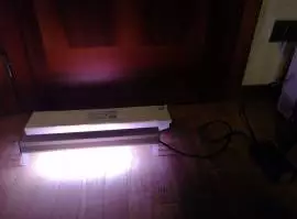plafoniera con lampada da 8w per acquario
