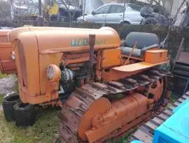 Vendo Trattore Fiat 411 a cingoli in ottimo stato