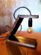 lampada in legno