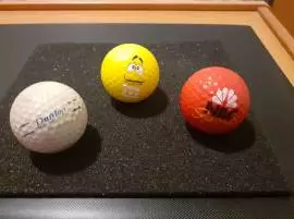 3 palline da golf 