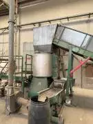 Impianto per riciclaggio e lavorazione plastica