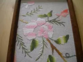 QUADRETTI RICAMATI A MANO SU LINO- WINTAGE