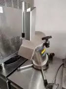 Taglia mozzarella