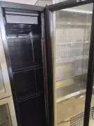 Vetrina bibite a colonna nera
