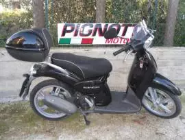 APRILIA SCARABEO 100, 13.300 €