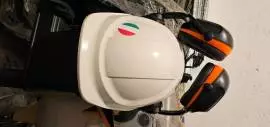 Caschetto da lavoro con cuffie per rumore