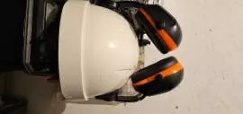 Caschetto da lavoro con cuffie per rumore