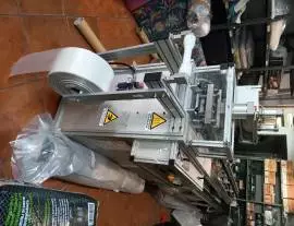MACCHINA PER CONFEZIONE TENDE VERTICALI