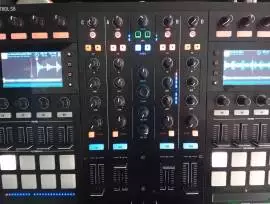 CONSOLLE TRAKTOR S8 + CASE RIGIDO ORIGINALE