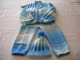 MAGLIONCINO+PANTALONCINI+CAPPELLINO PER BIMBI 24M